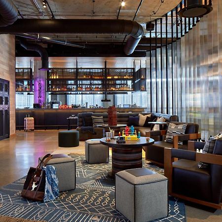 Moxy Columbus Short North Hotel Exterior photo