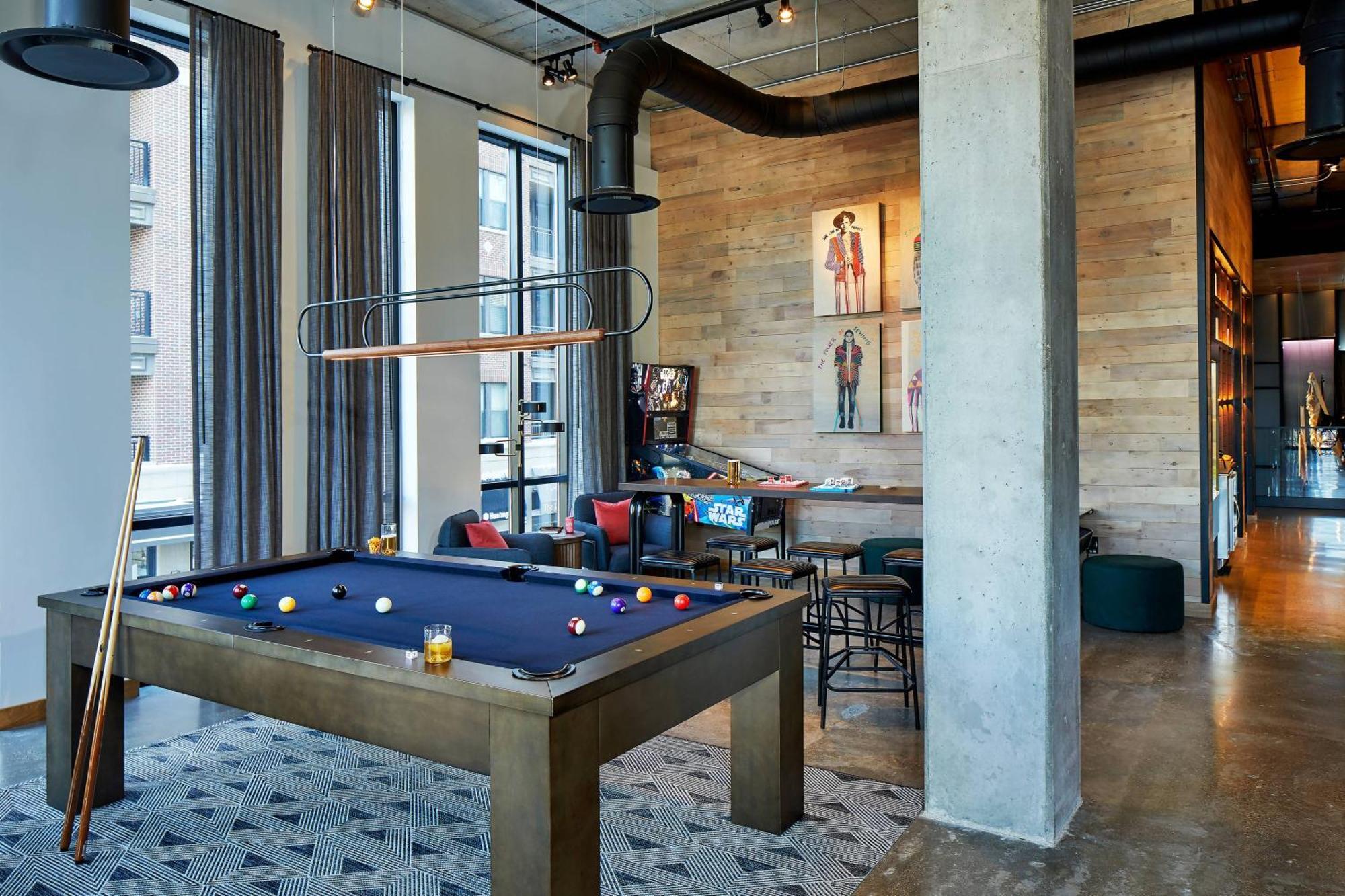 Moxy Columbus Short North Hotel Exterior photo